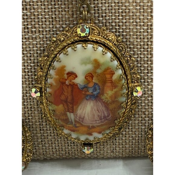 Vintage Victorian Cameo Style Necklace & Earring Set With Romantic Scene & Gold - Picture 2 of 14